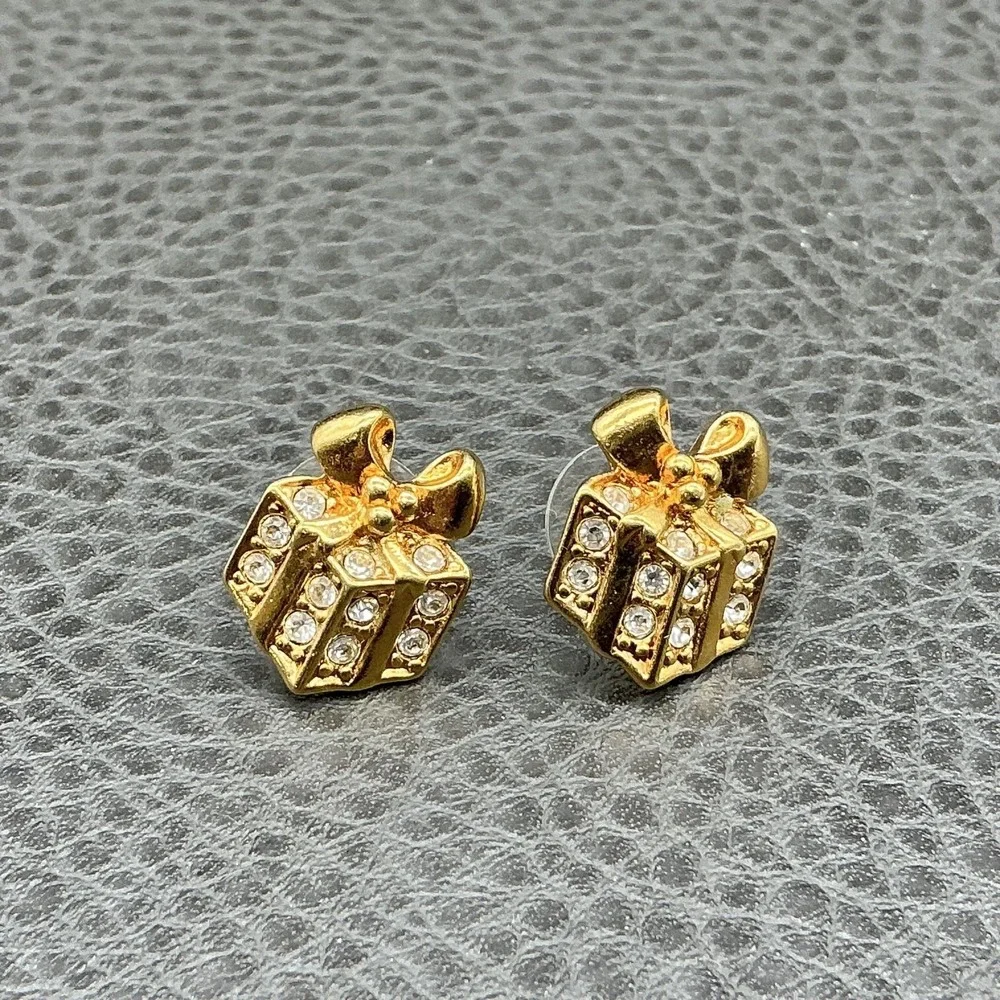 Avon Gold Tone Rhinestone Gift Box Present Stud Earrings‎ Christmas Holiday